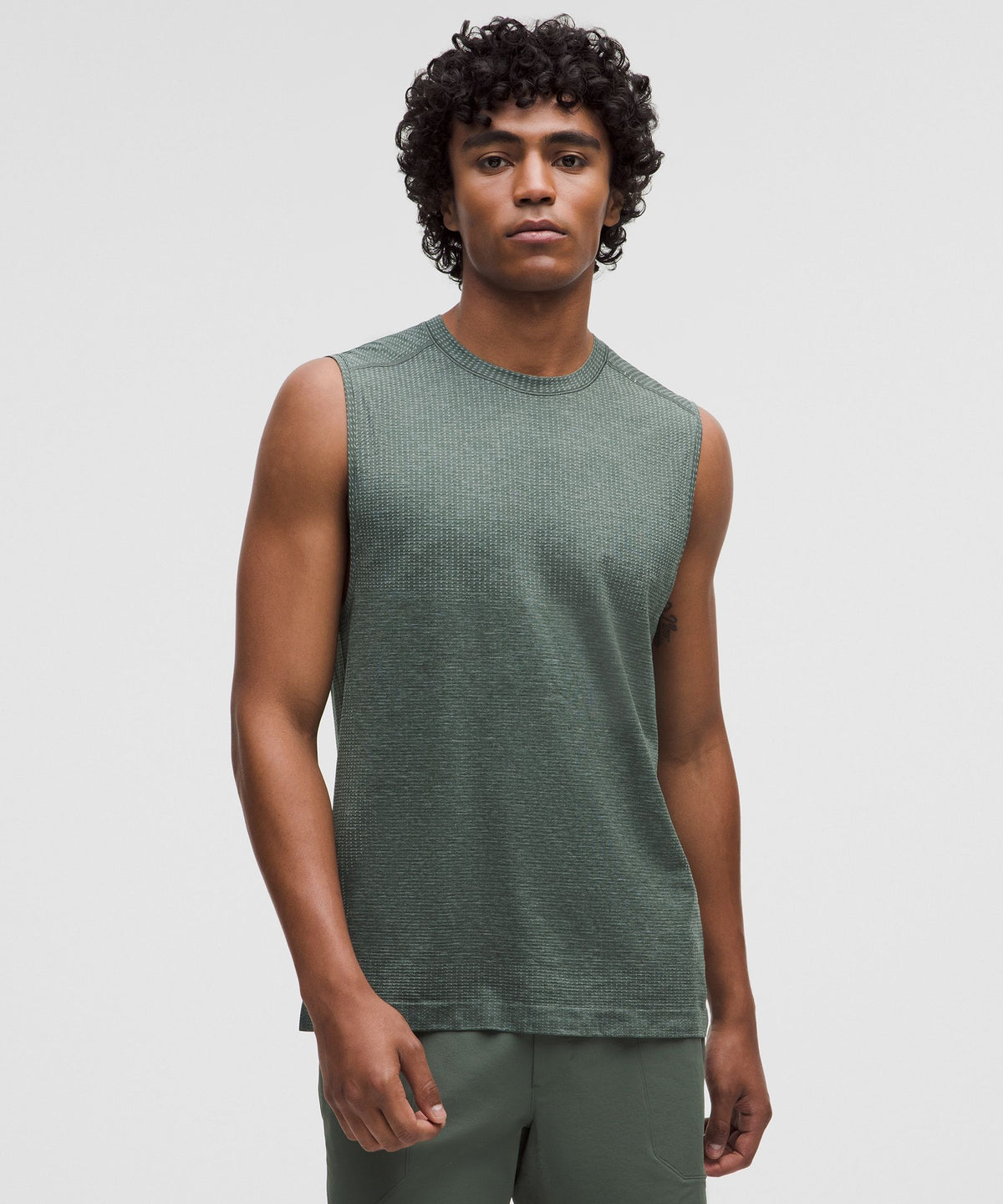 Metal Vent Tech Sleeveless ShirtUpdated Fit