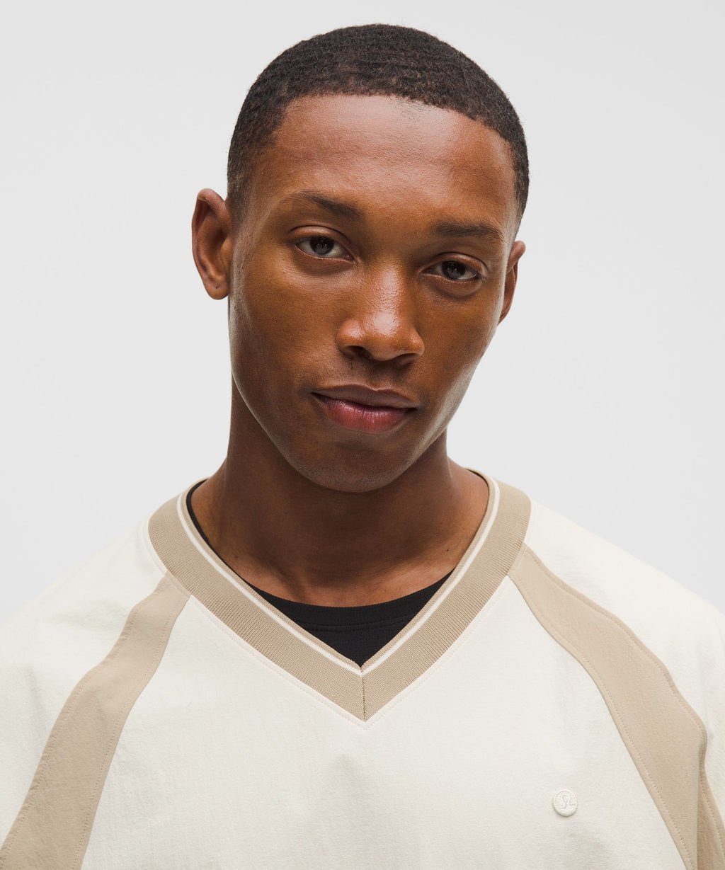 Water-Repellent Golf V-Neck Pullover