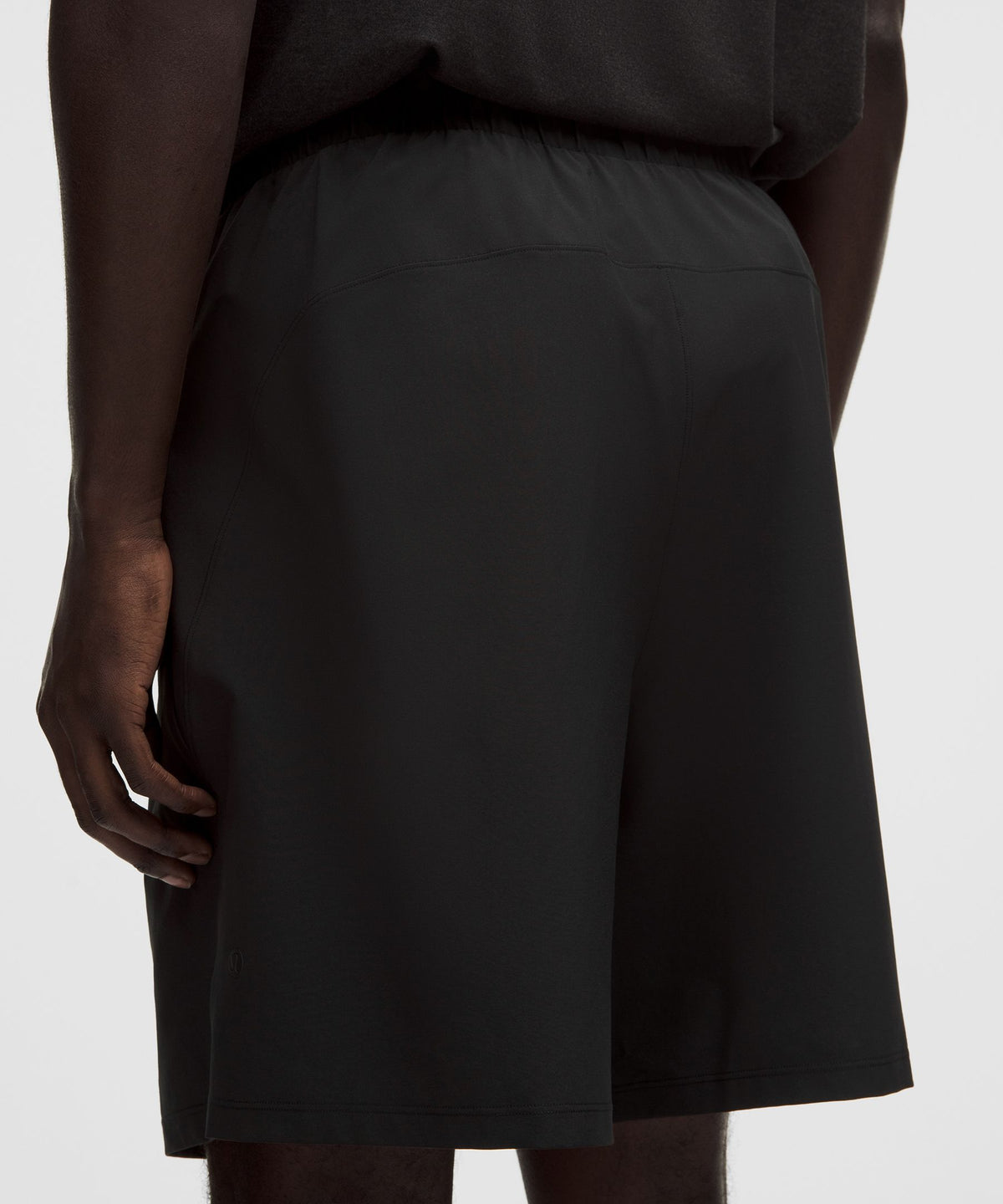Balancer Relaxed-Fit Short 7"