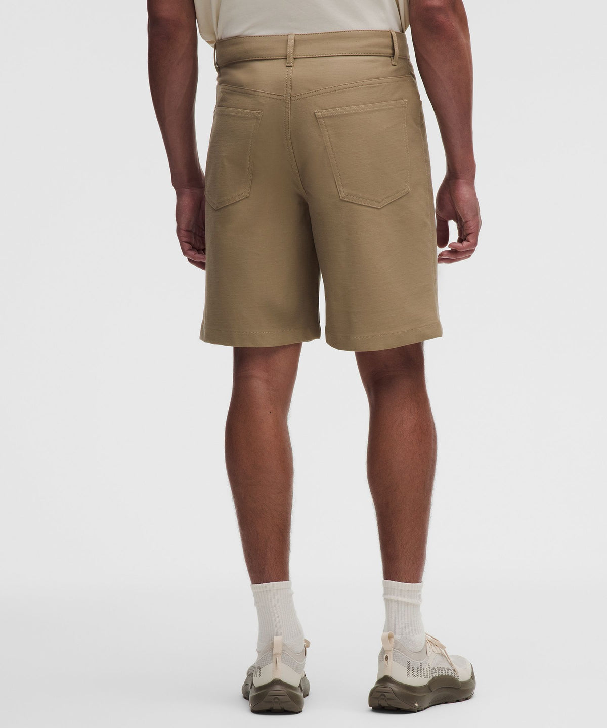 EasyFive Relaxed-Fit Short 9"