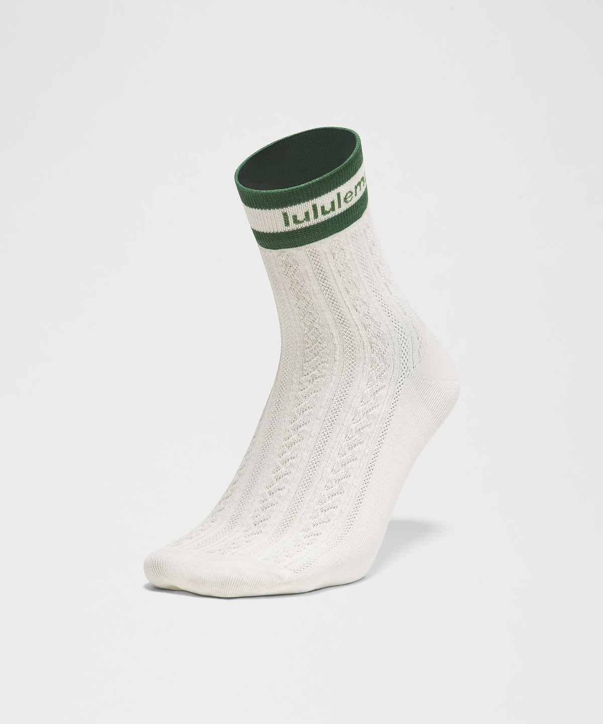 Unisex Cable-Knit Quarter Socks