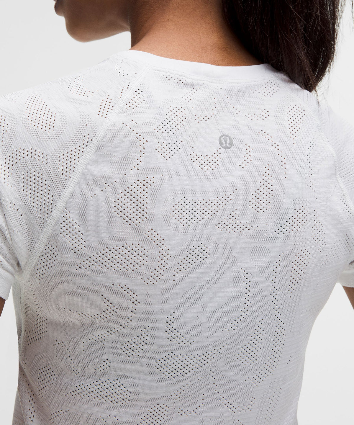 Swiftly Tech Short-Sleeve Shirt 2.0 Waist LengthPaisley