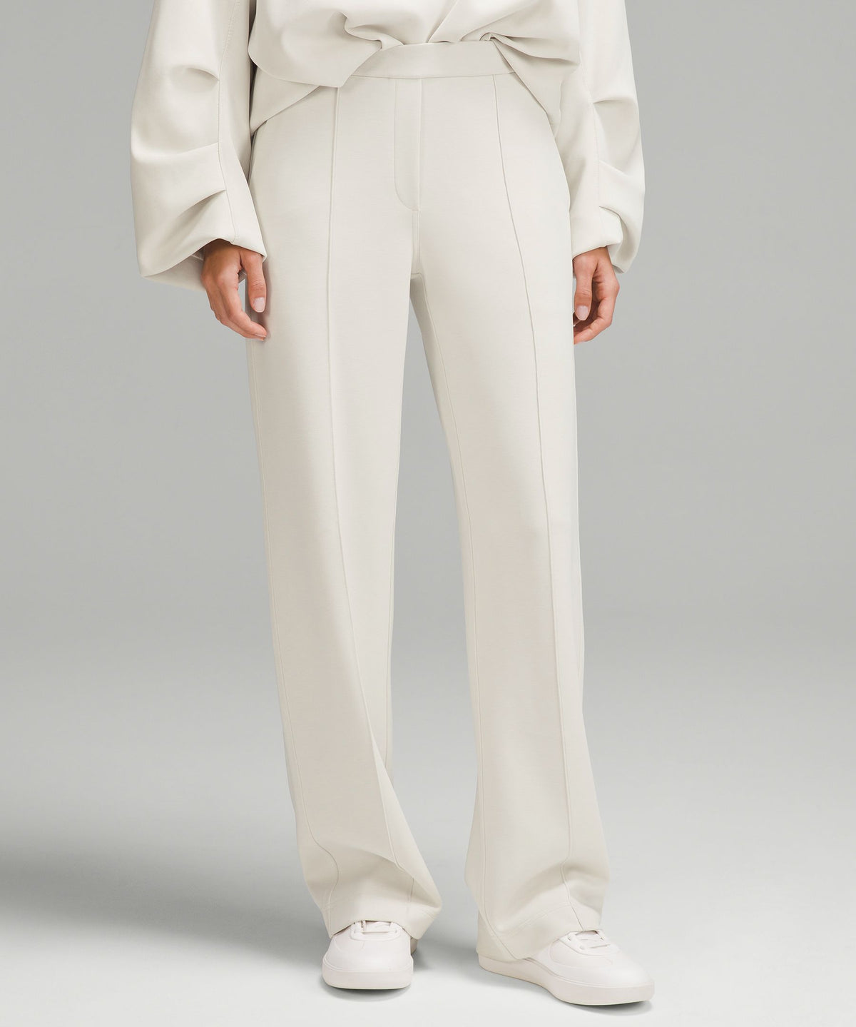 Softstreme Pintuck Mid-Rise PantShort