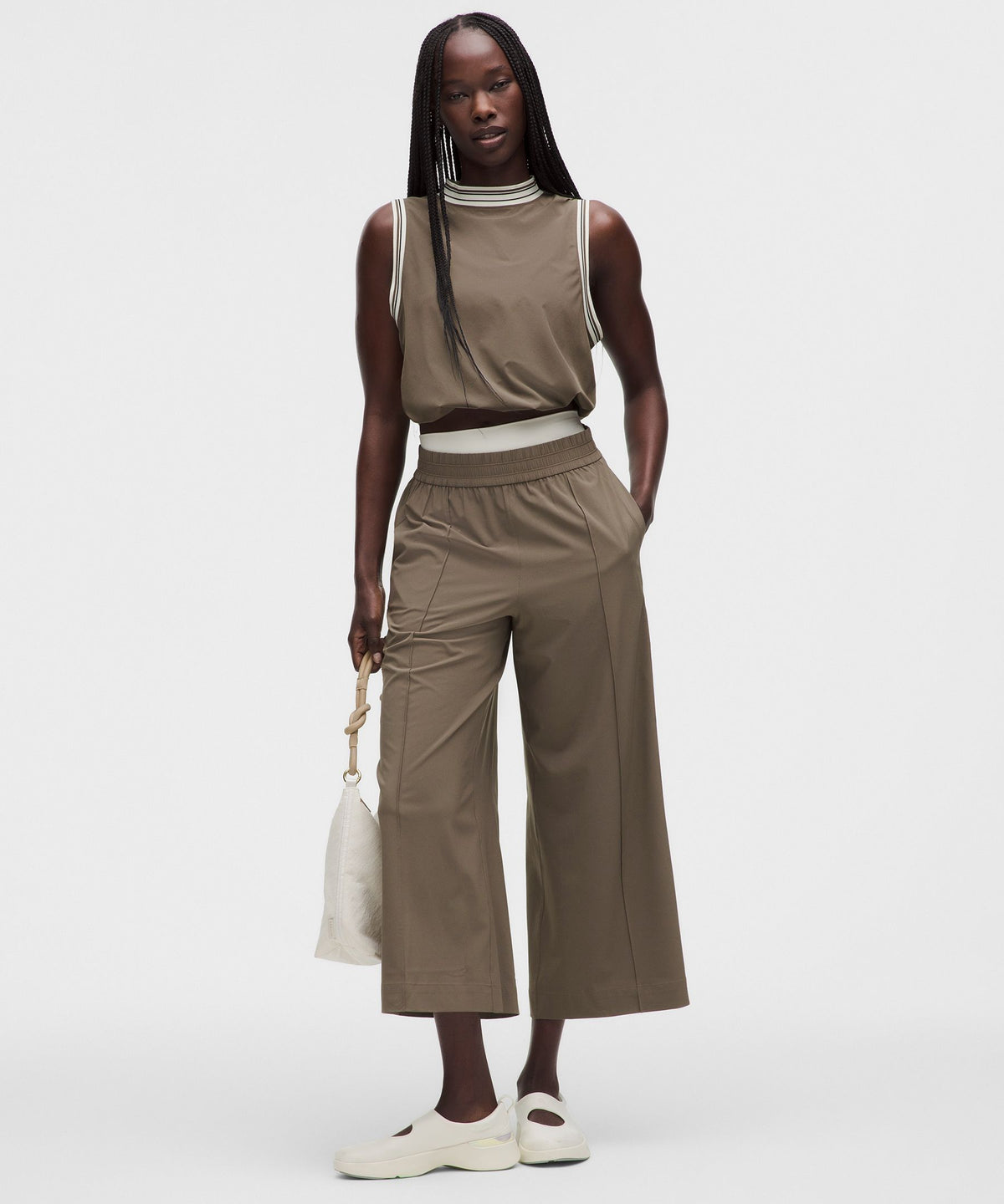 Breezily Mid-Rise Cropped Pant