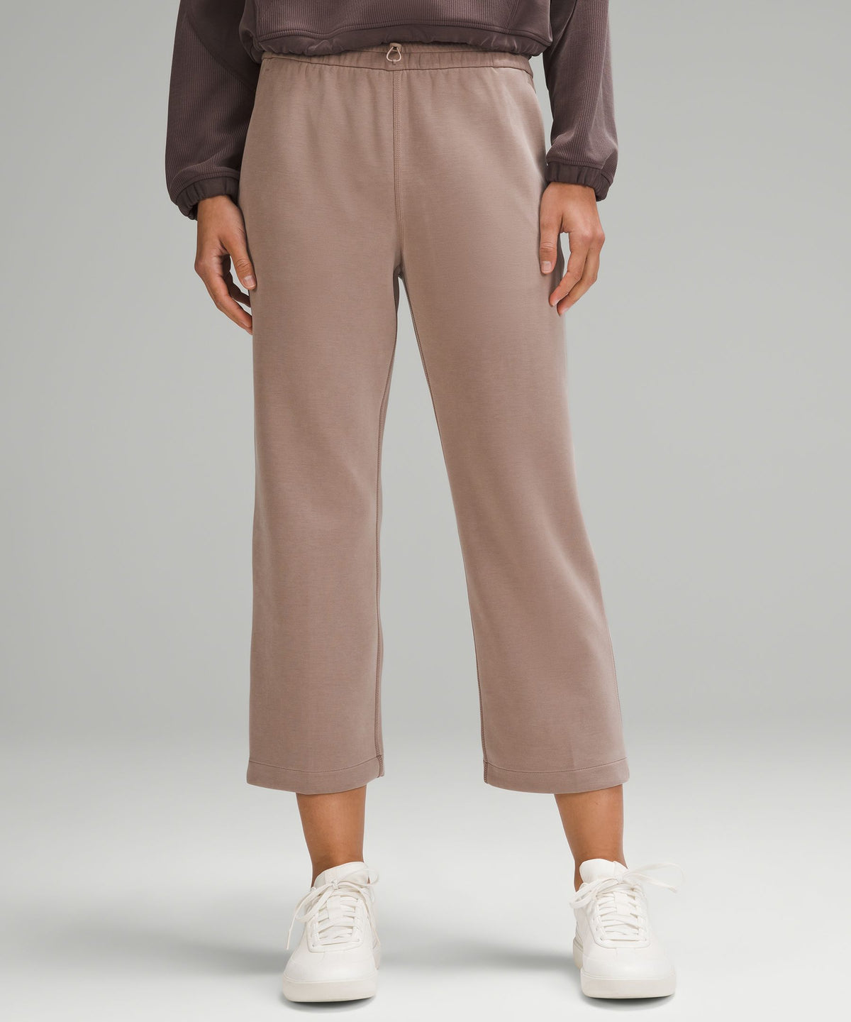 Softstreme High-Rise Straight-Leg Cropped Pant