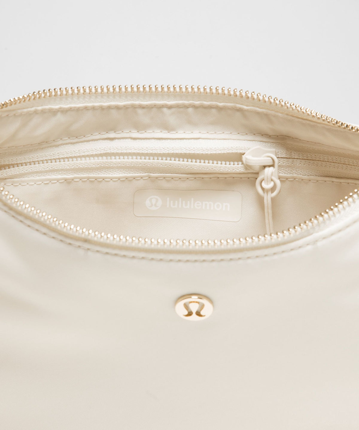 City Essentials Small Shoulder Bag 3L